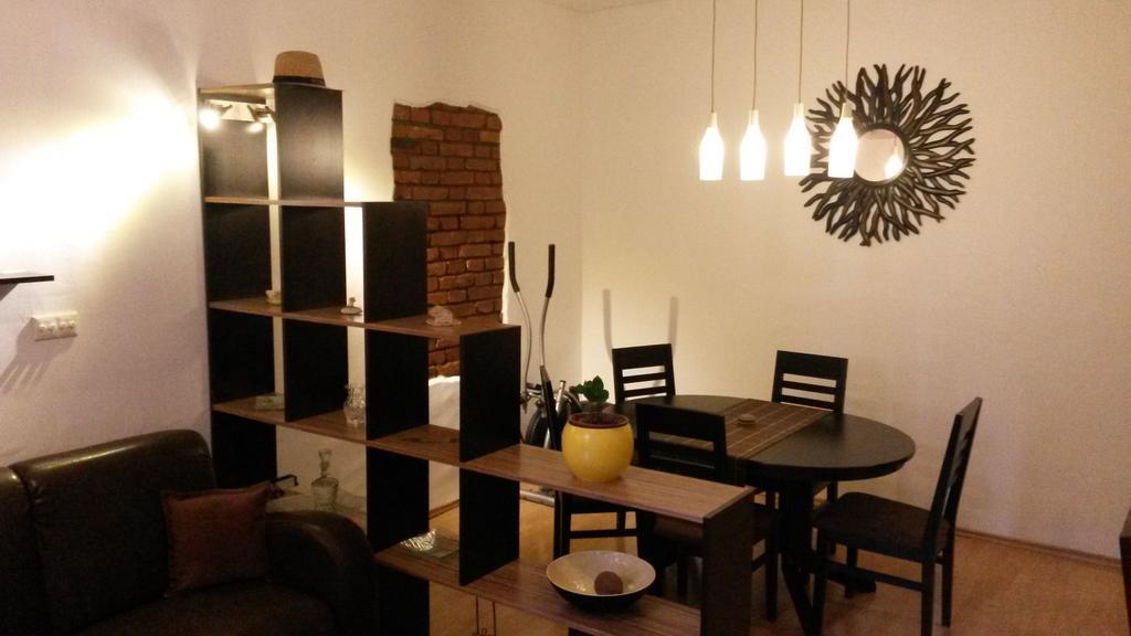 Zagreb Visit Apartment Room photo